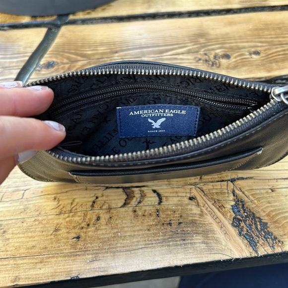 American Eagle Wristlet - Picture 2 of 4